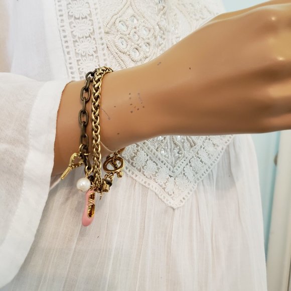Betsey Johnson ballet bracelet. NWOT. - Picture 4 of 5